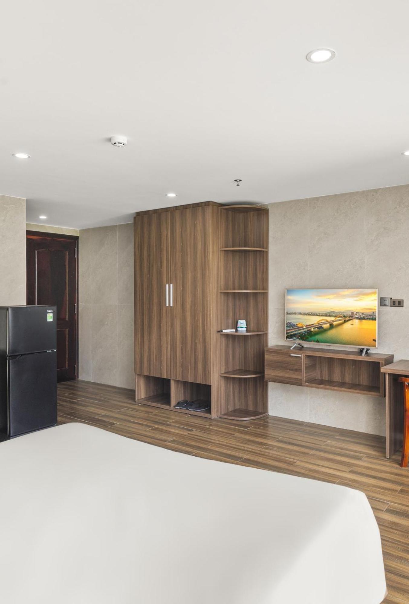 Sea Hotel & Apartment Da Nang Bagian luar foto