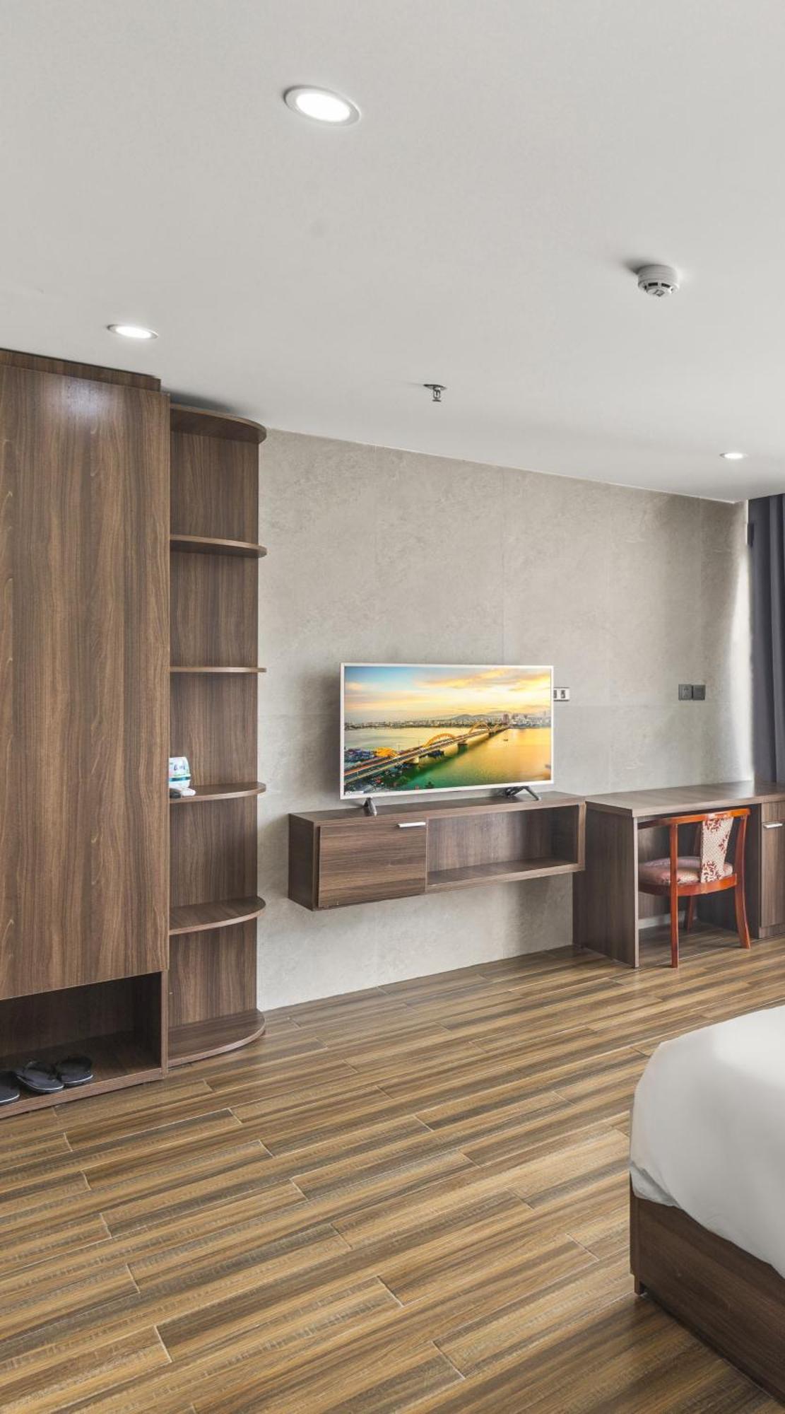 Sea Hotel & Apartment Da Nang Bagian luar foto